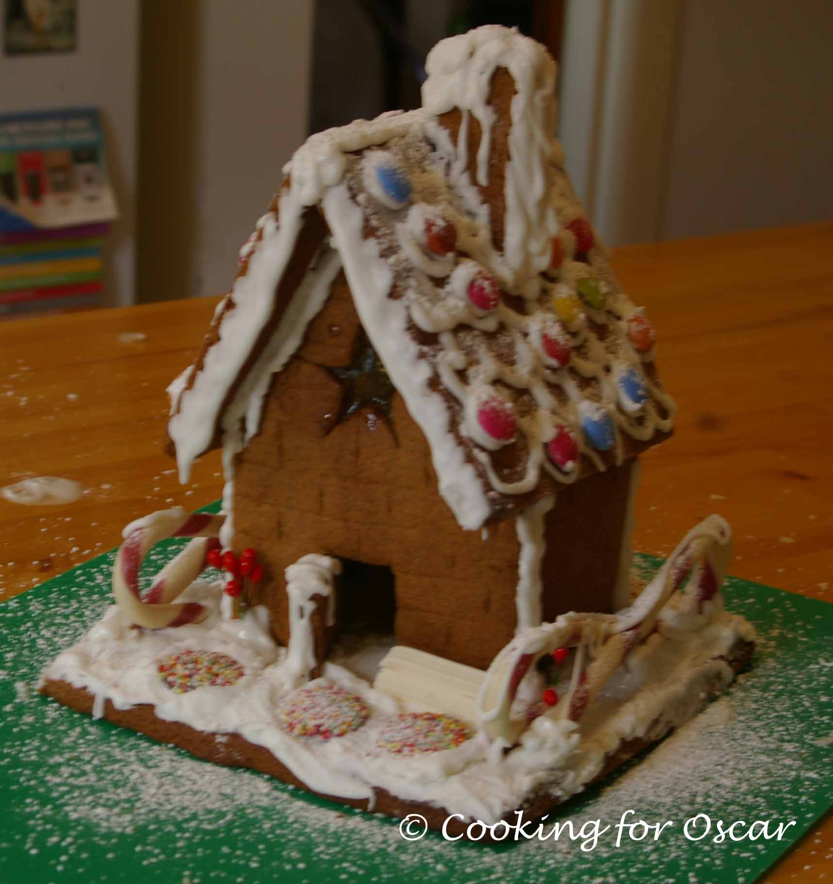 Christmas Gingerbread House Cooking for Oscar