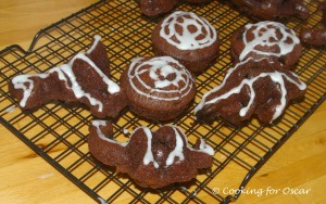 Simple Halloween Cakes