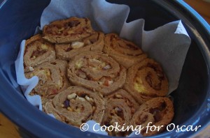 Slow Cooker Spelt Pizza Scrolls